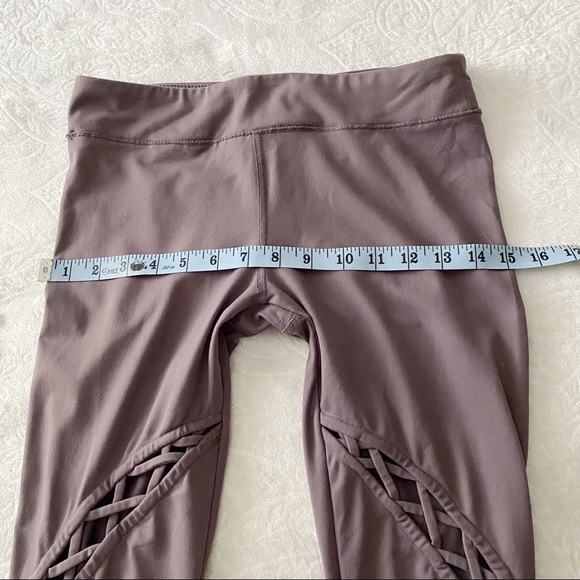 Cutout Mauve / Purple Leggings - Picture 3 of 8